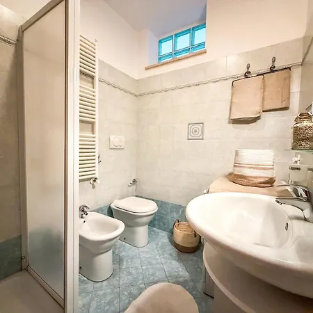 A 40 Mt Dal Mare Fronte Mare Rifa790 Daire