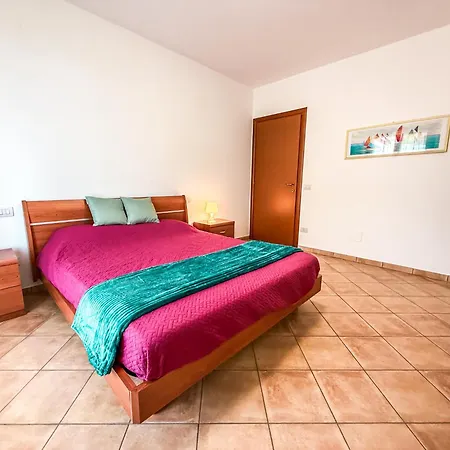 A 40 Mt Dal Mare Fronte Mare Rifa790 *