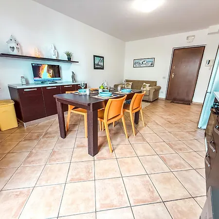 A 40 Mt Dal Mare Fronte Mare Rifa790 * Cupra Marittima