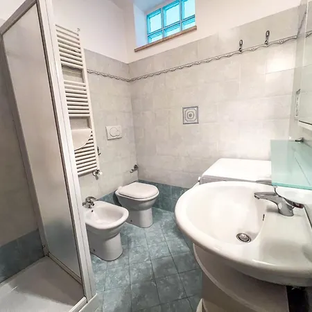 A 40 Mt Dal Mare Fronte Mare Rifa790 Apartmán