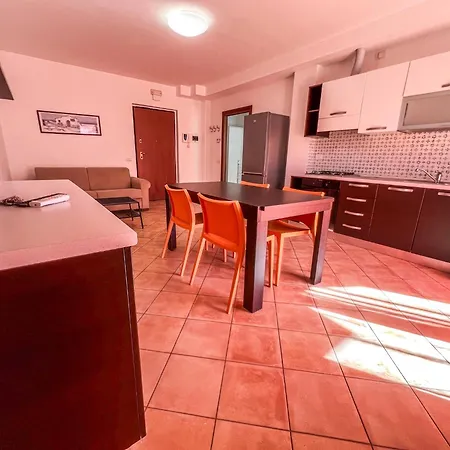 A 40 Mt Dal Mare Fronte Mare Rifa790 Apartmán *
