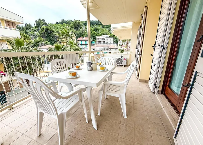 Appartamento A 40 Mt Dal Mare Fronte Mare Rifa790 Cupra Marittima