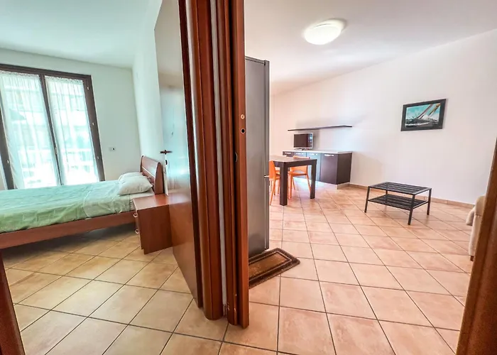 A 40 Mt Dal Mare Fronte Mare Rifa790 *