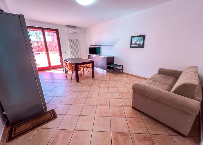 Appartamento A 40 Mt Dal Mare Fronte Mare Rifa790